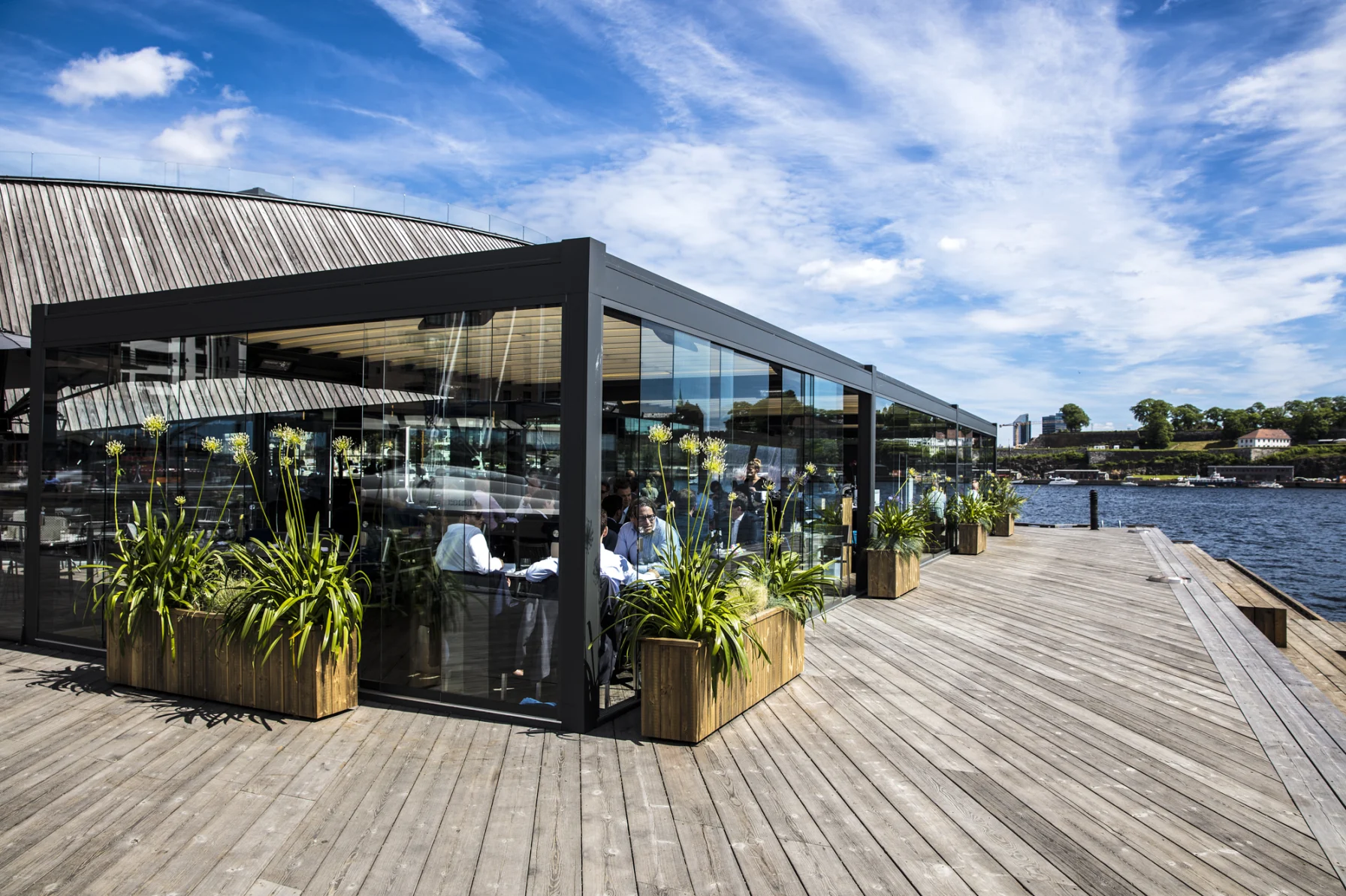 ll_oudoor_lowres-1-copy-2